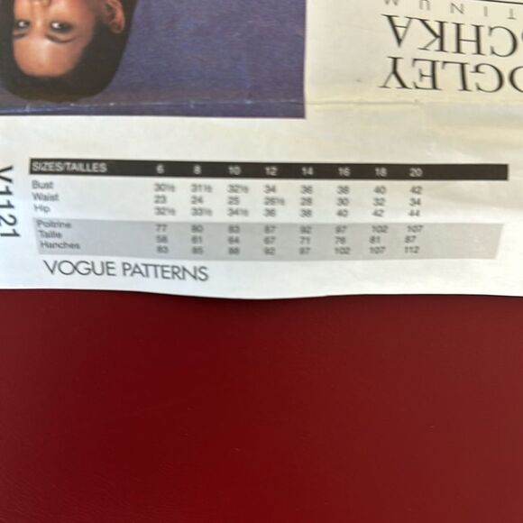 Vogue Patterns, #1129. Badgley Mischka Designer - Picture 3 of 5